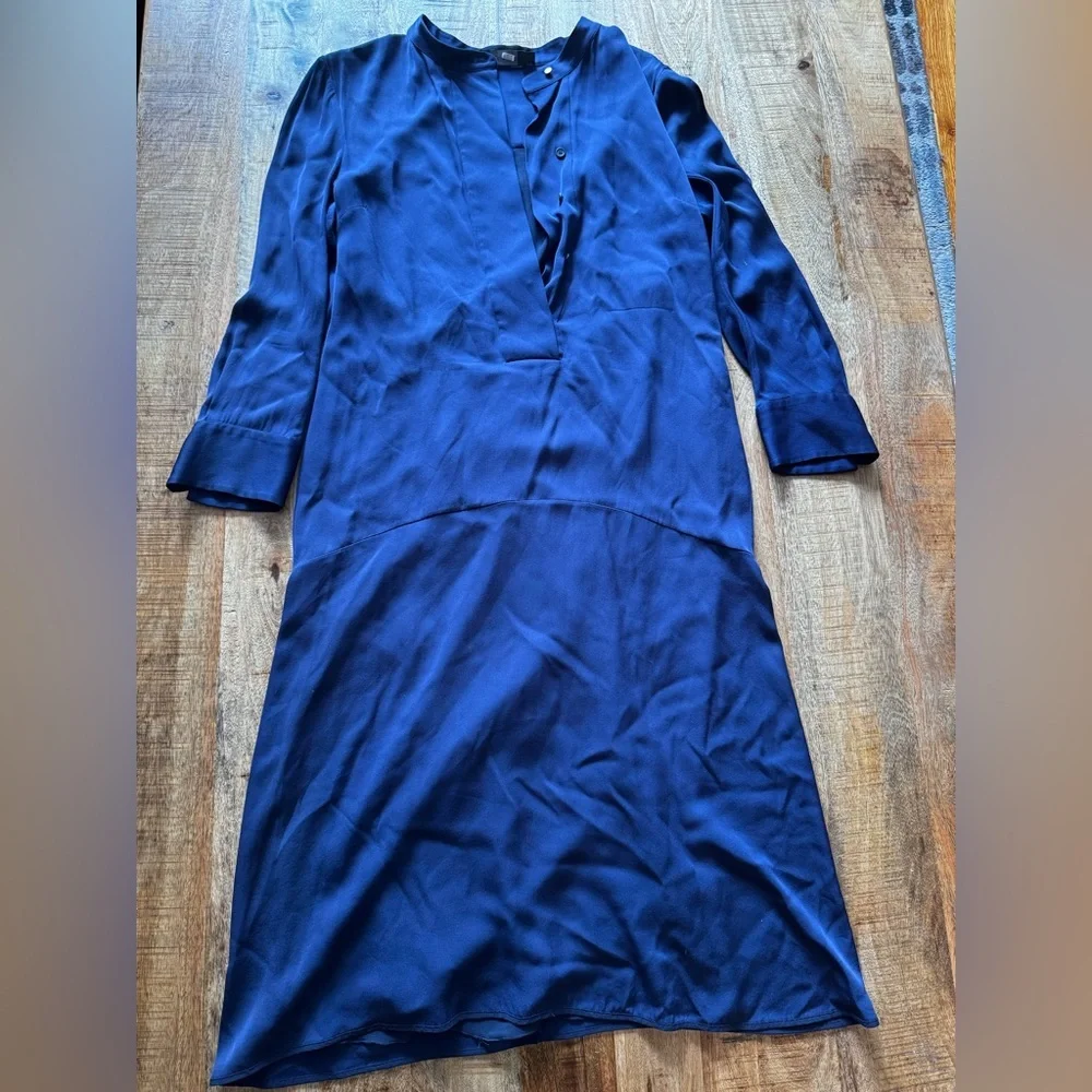 Calvin Klein Collection 95% silk 5 % elastane Made in Italy Navy Blue Dress EUC - Picture 1 of 7